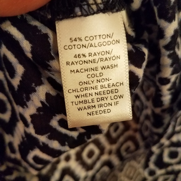 LOFT Aztec Printed Button Down Shirt Size Medium - Picture 4 of 7